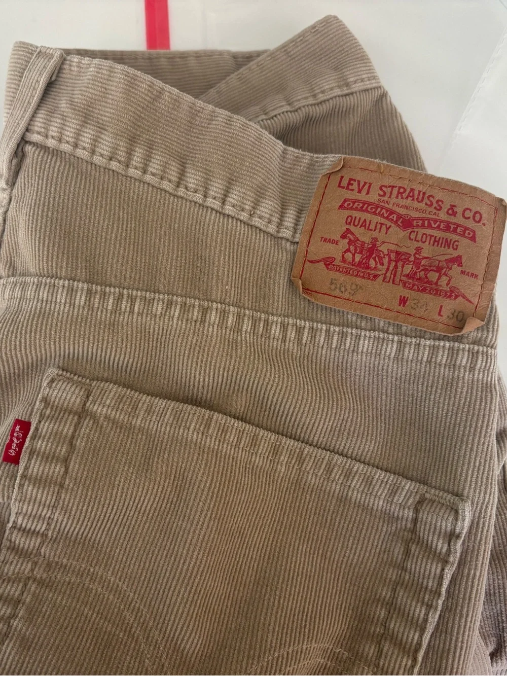 VTG y2kLevi’s 569 Beige Corduroy Pants 34x30 skater baggy grunge loose straight